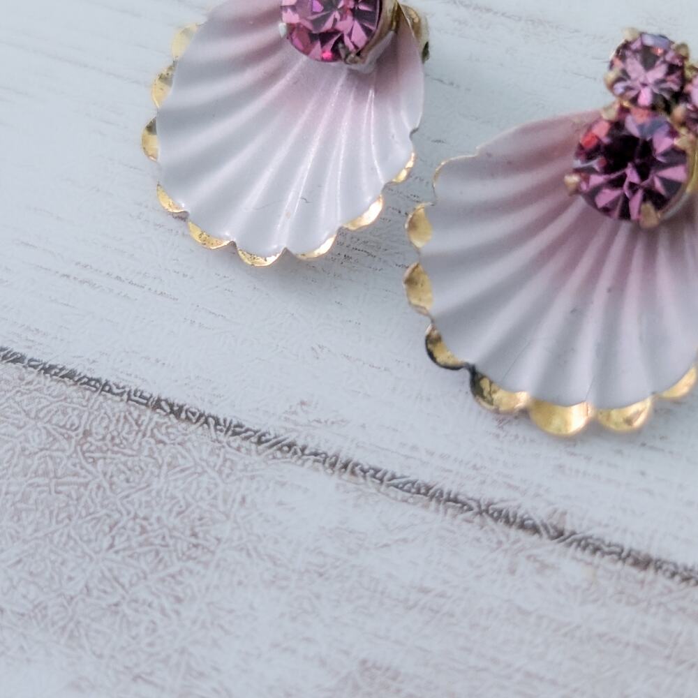 Vintage Clip On Earrings Shell Design with Clear Gems Just Over 7/8" - Picture 3 of 7